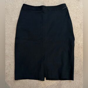 ⭐️ Ann Taylor Women’s skirt size 0